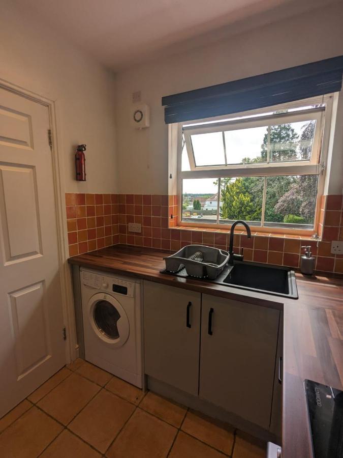 Stylish Modern Apartment, Free Secure Parking Allesley Eksteriør bilde