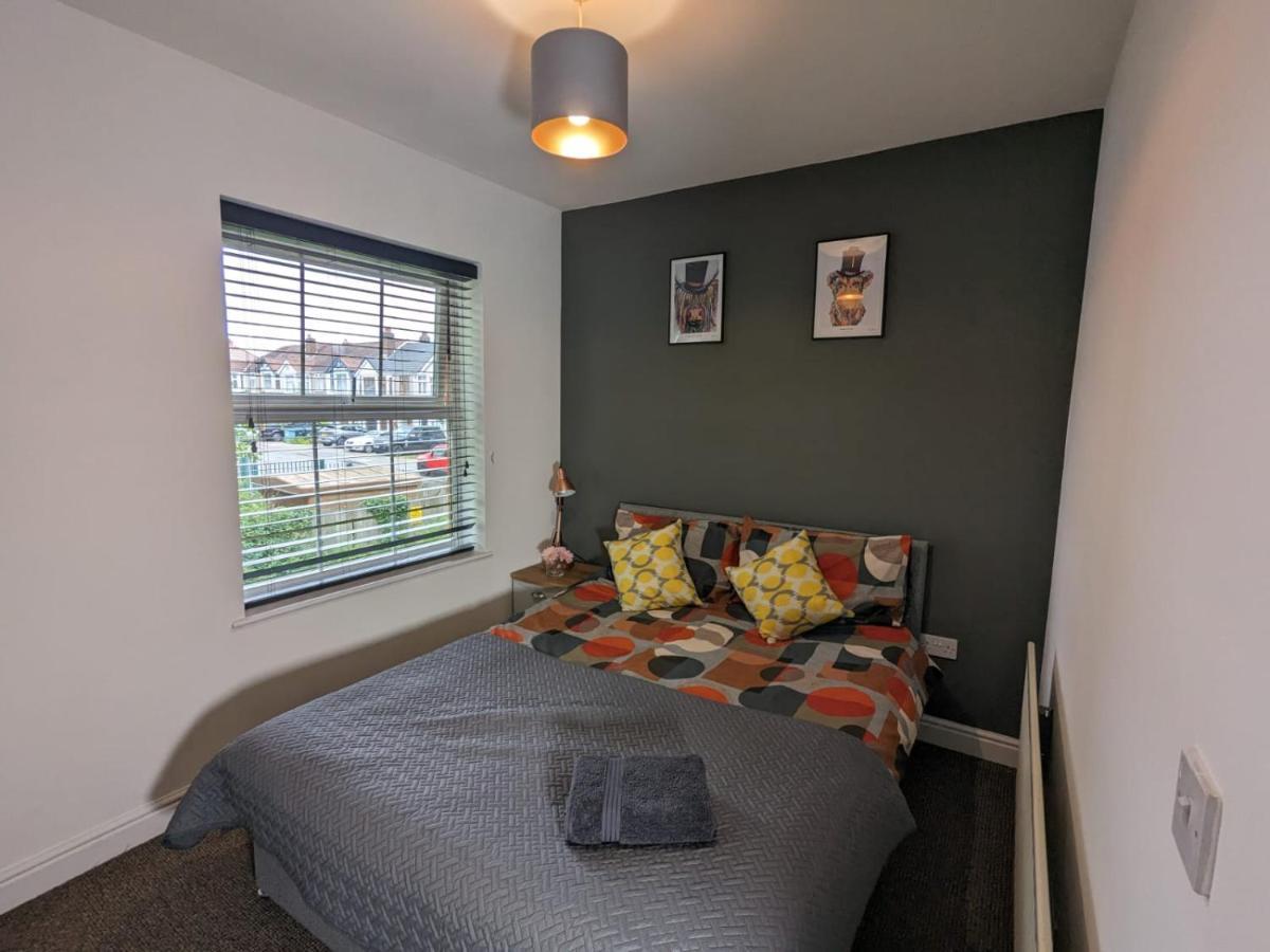 Stylish Modern Apartment, Free Secure Parking Allesley Eksteriør bilde