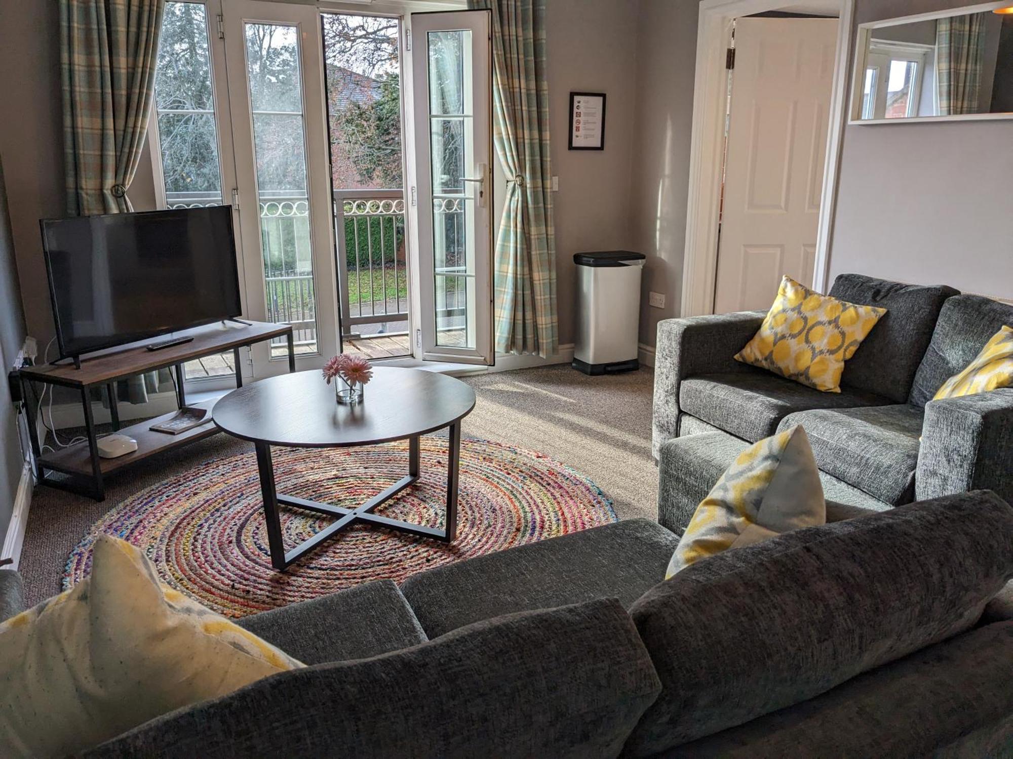 Stylish Modern Apartment, Free Secure Parking Allesley Eksteriør bilde